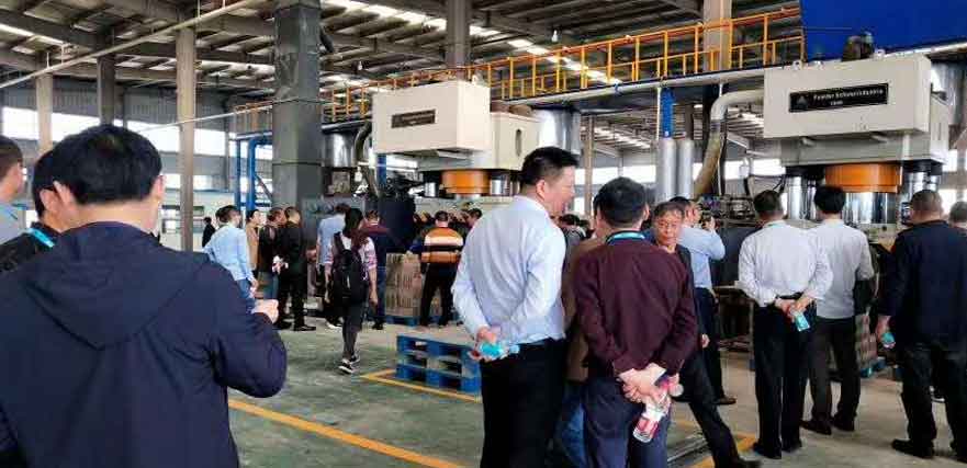 液壓機(jī)自動(dòng)生產(chǎn)線(xiàn)