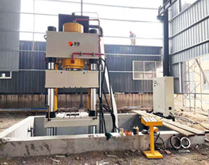 800噸匣缽成型液壓機(jī)_五梁四柱結(jié)構(gòu)匣缽專(zhuān)